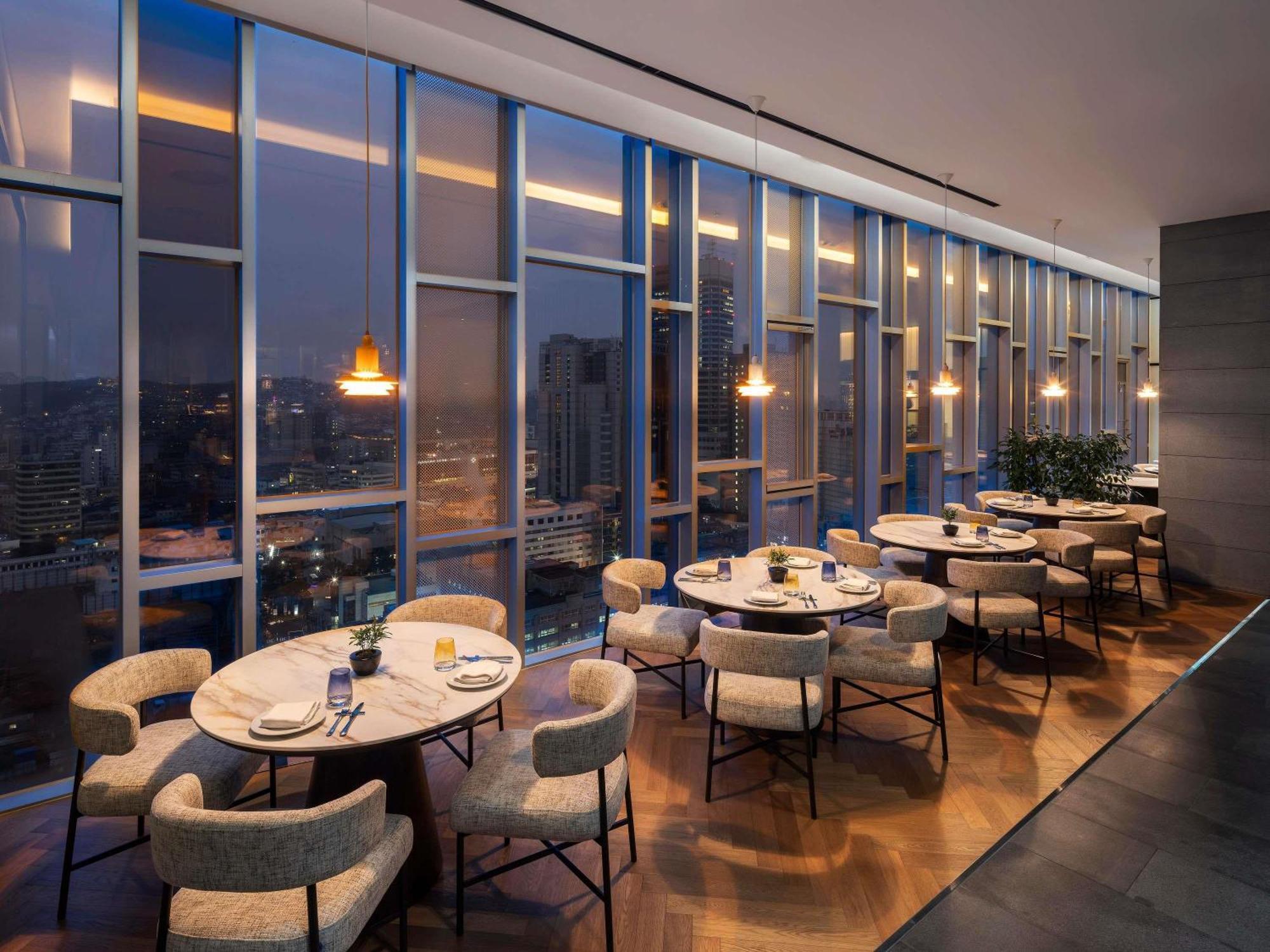 Hotel Novotel Ambassador Dongdaemun & Residences