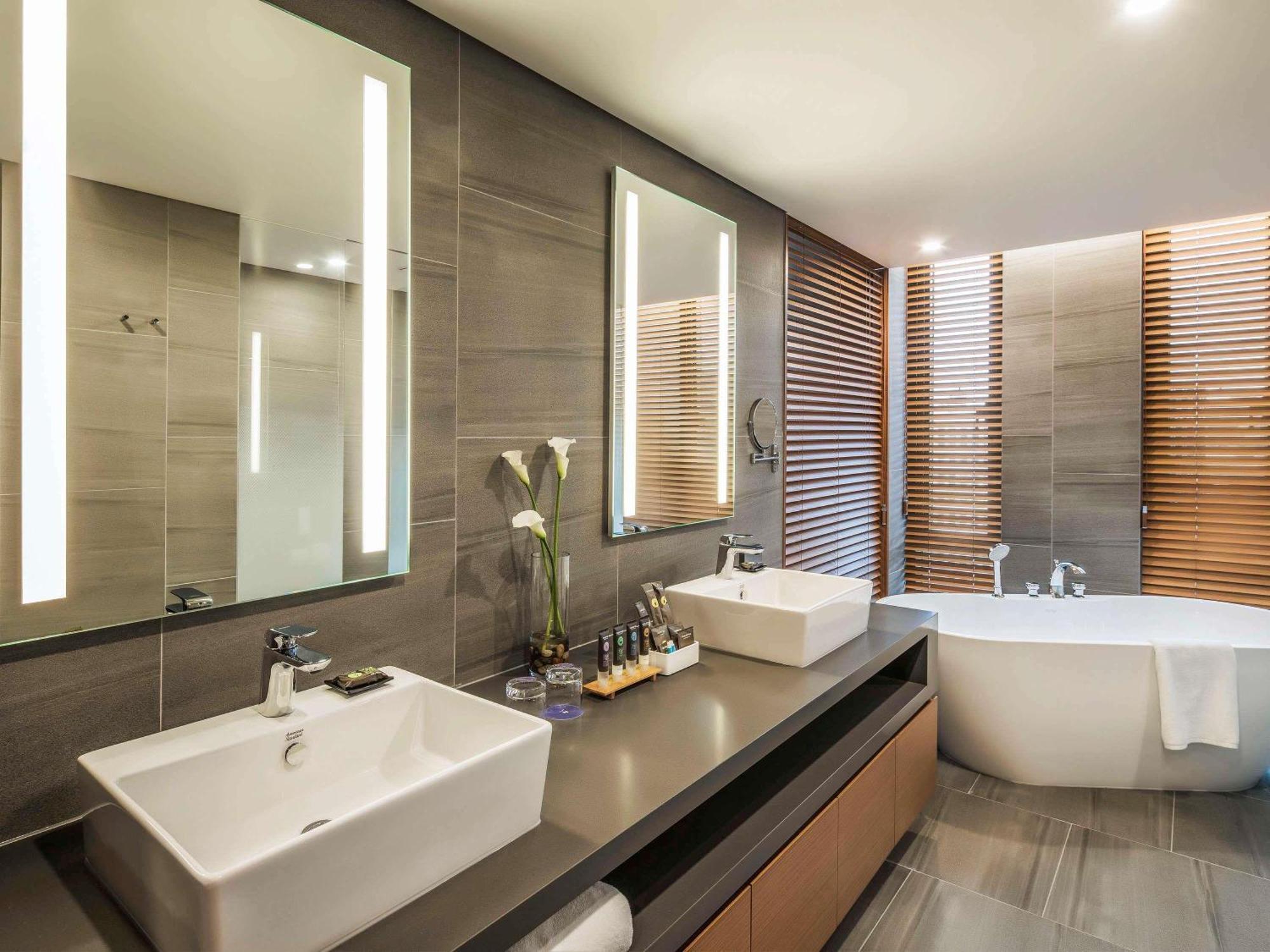 Novotel Ambassador Dongdaemun & Residences Hotel 5*