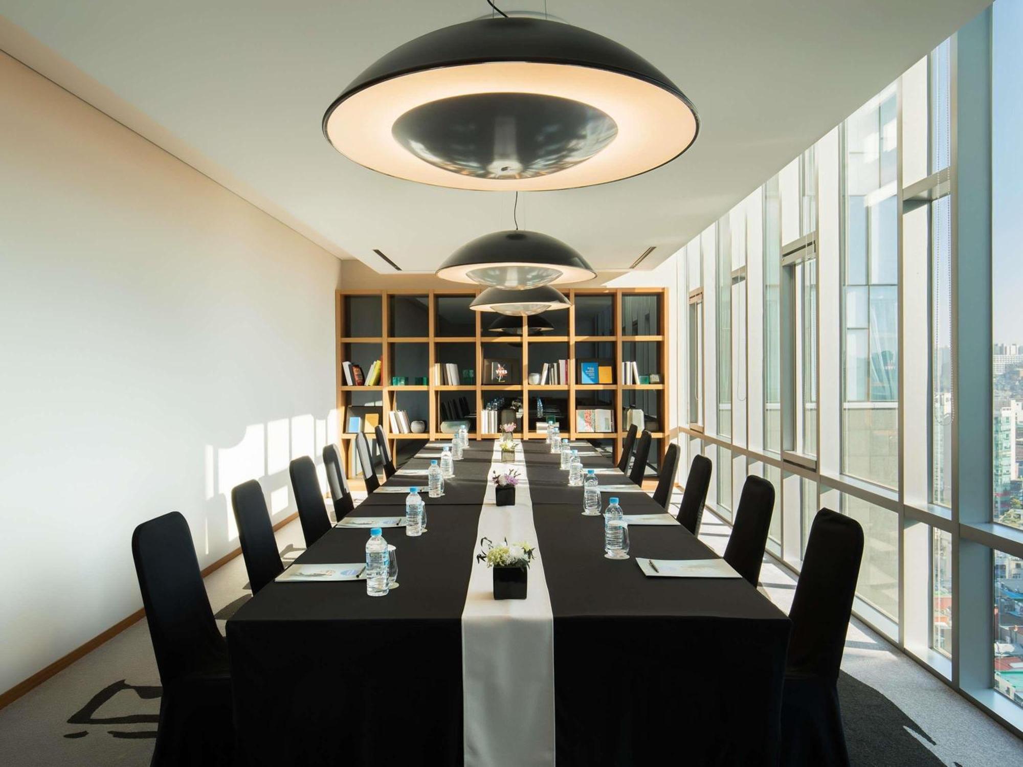Hotel Novotel Ambassador Dongdaemun & Residences 5*